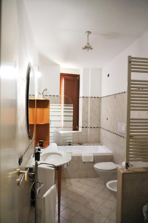 B&B Il Grifone Gioia Del Colle Εξωτερικό φωτογραφία