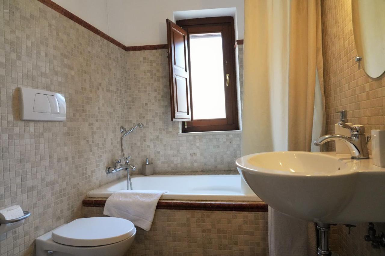 B&B Il Grifone Gioia Del Colle Εξωτερικό φωτογραφία